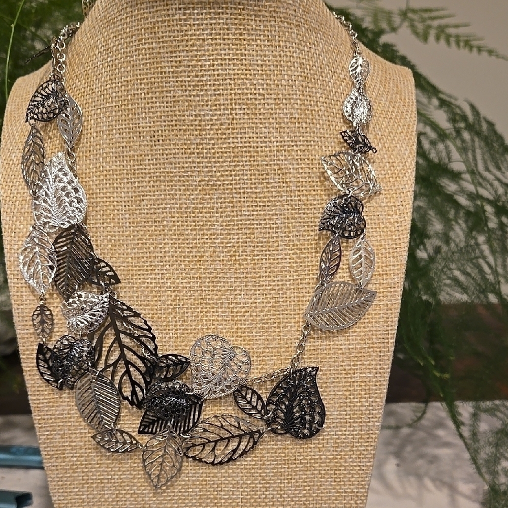 Elegant Silver and Black Leaf Necklace